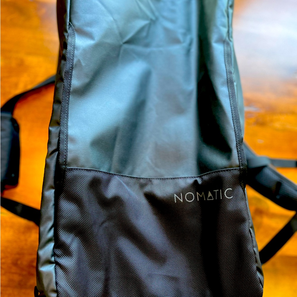 NOMATIC Travel Bag - 30L - Black - Like new